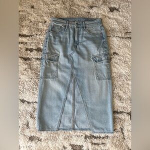 American Eagle Midi Denim Skirt, Size 00.